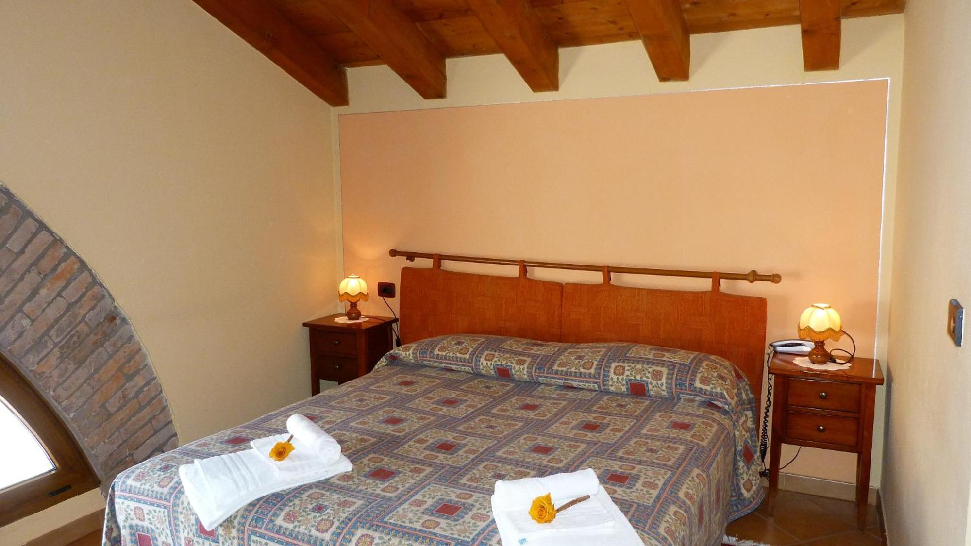 Agriturismo Ai Due Volti Dossobuono Phòng bức ảnh